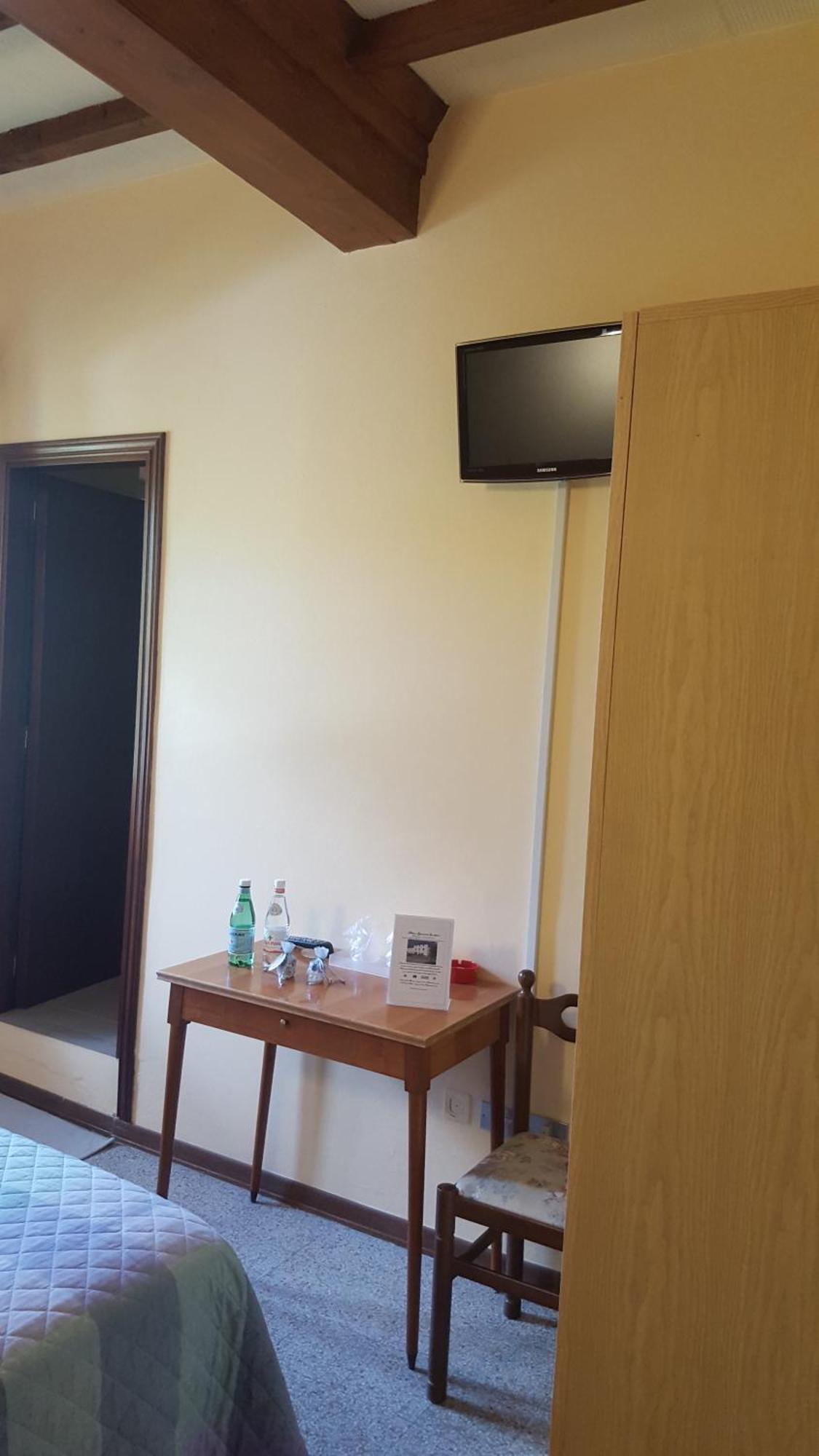Albergo Ristorante Gualtieri Barberino di Mugello Værelse billede