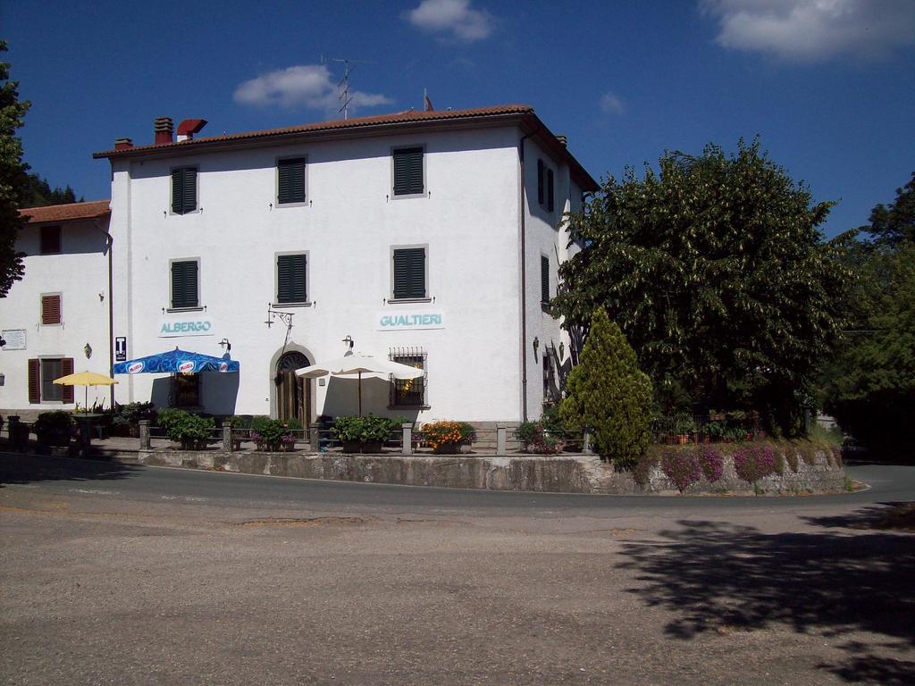 Albergo Ristorante Gualtieri Barberino di Mugello Eksteriør billede